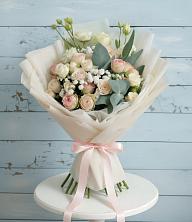 Букет цветов из:  Розы и Лизиантусы в Пуршево