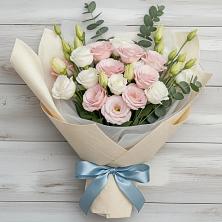Букет цветов из:  Лизиантусы в Пуршево