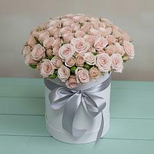 Цветочная композиция из Розы в шляпной коробке в Пуршево