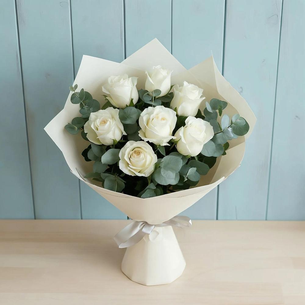 Букет Белые розы в Эвкалипте в Пуршево