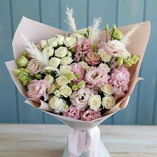 Букет цветов из:  Альстромерии и Розы в Пуршево