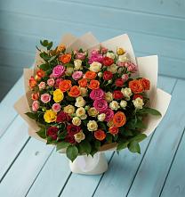 Букет Микс из разноцветных кустовых роз в Пуршево